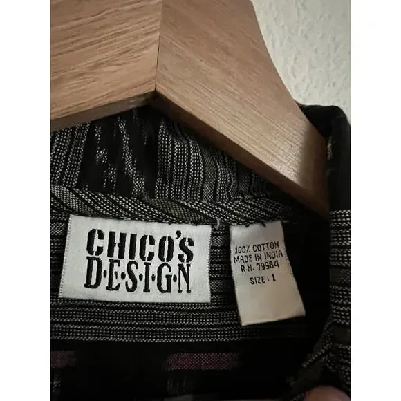 Chicos Design Button Up Top Size Medium Womens Front Pockets - Picture 3 of 4